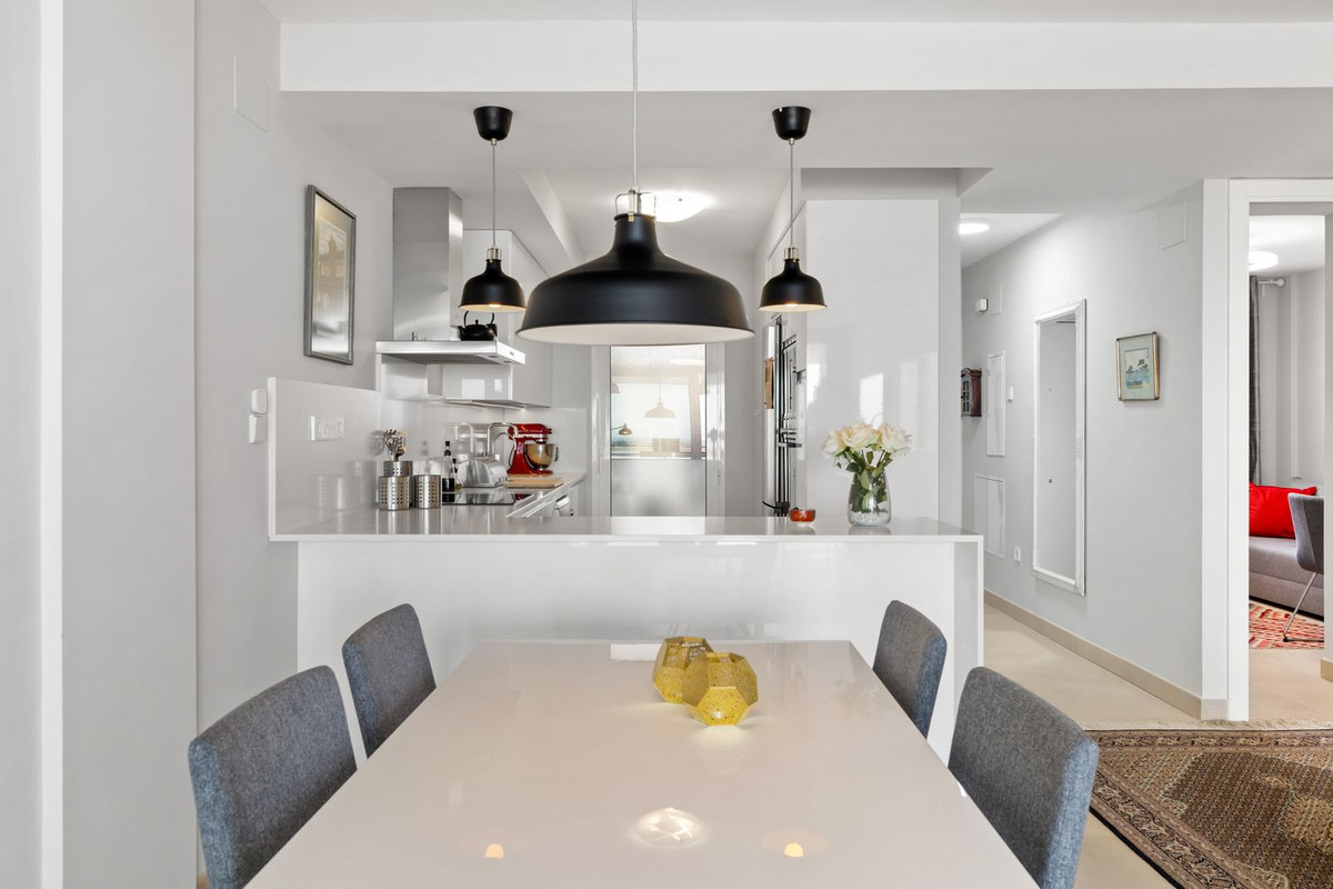 bb915d1cb19341576dcdc994b81ab9c5