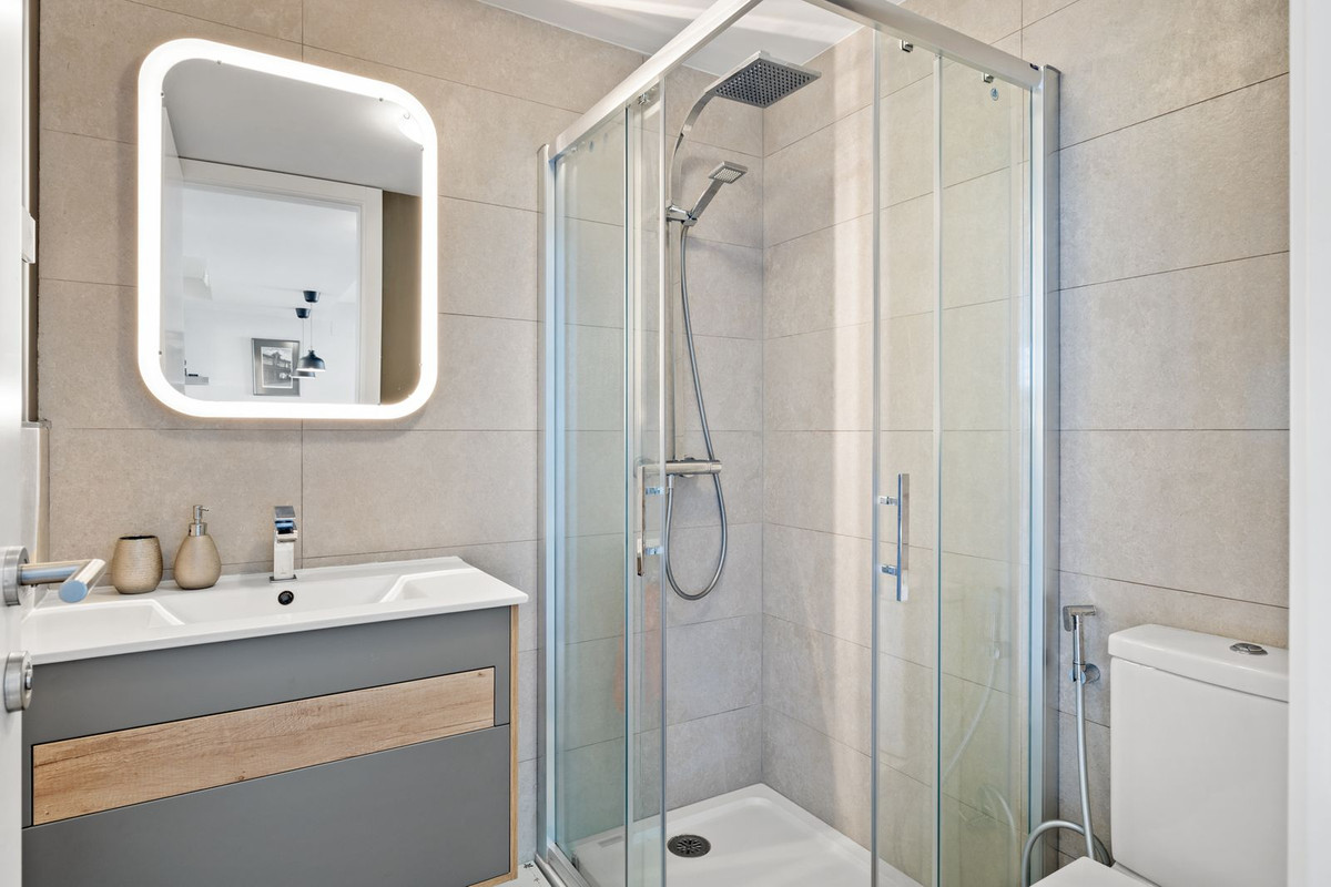 ec67b526875bf0124b6ce4328a754439