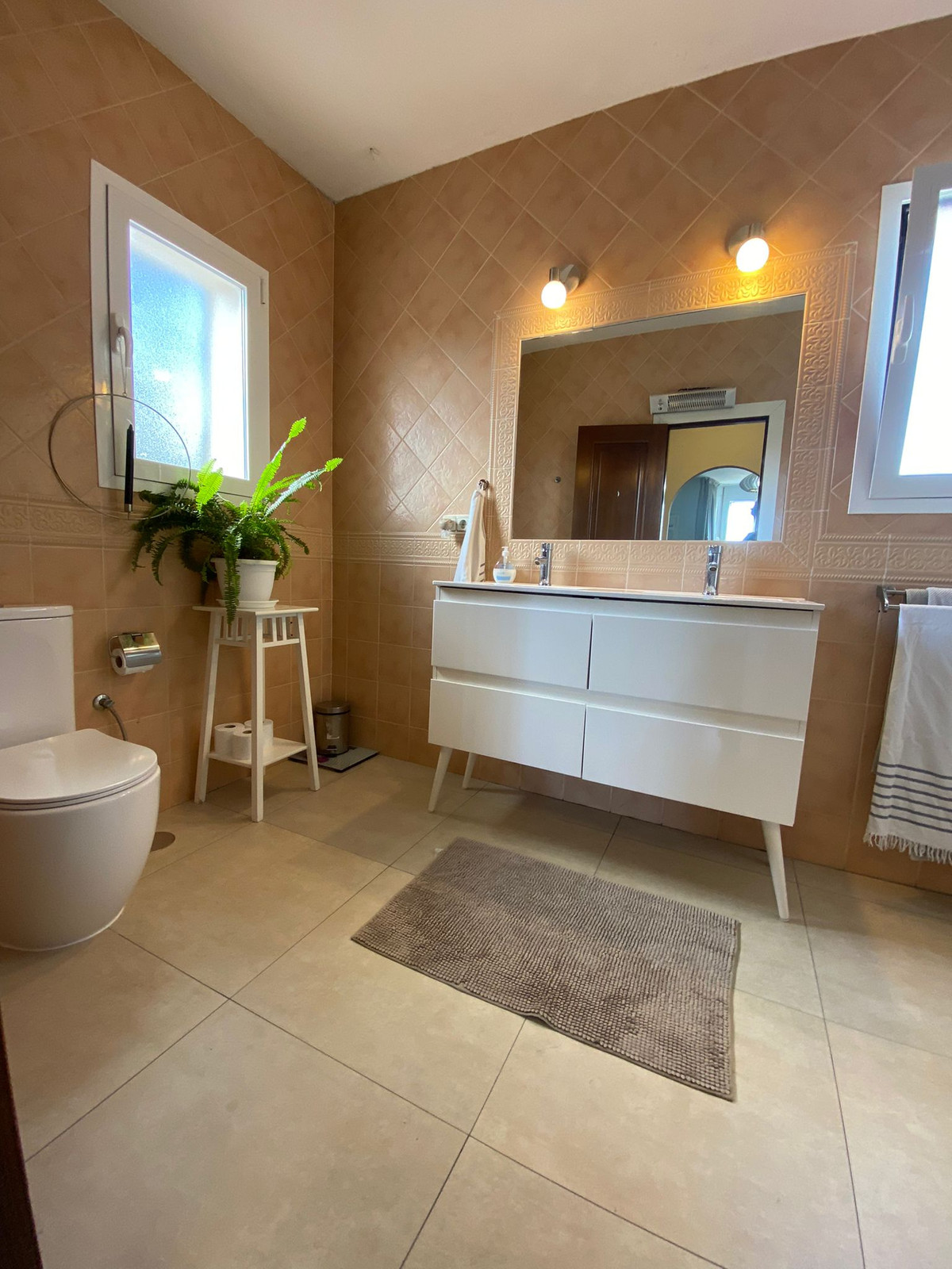 ec67b526875bf0124b6ce4328a754439