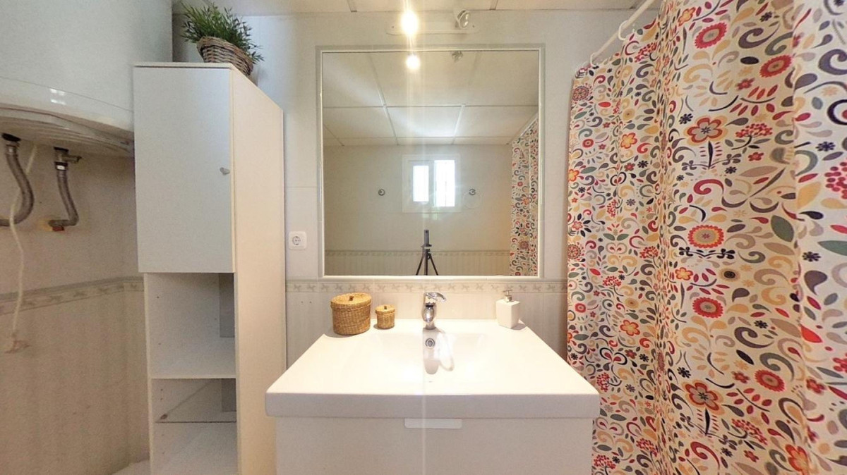 d1f7658cbe4ba6cd8666fec30fba80ad