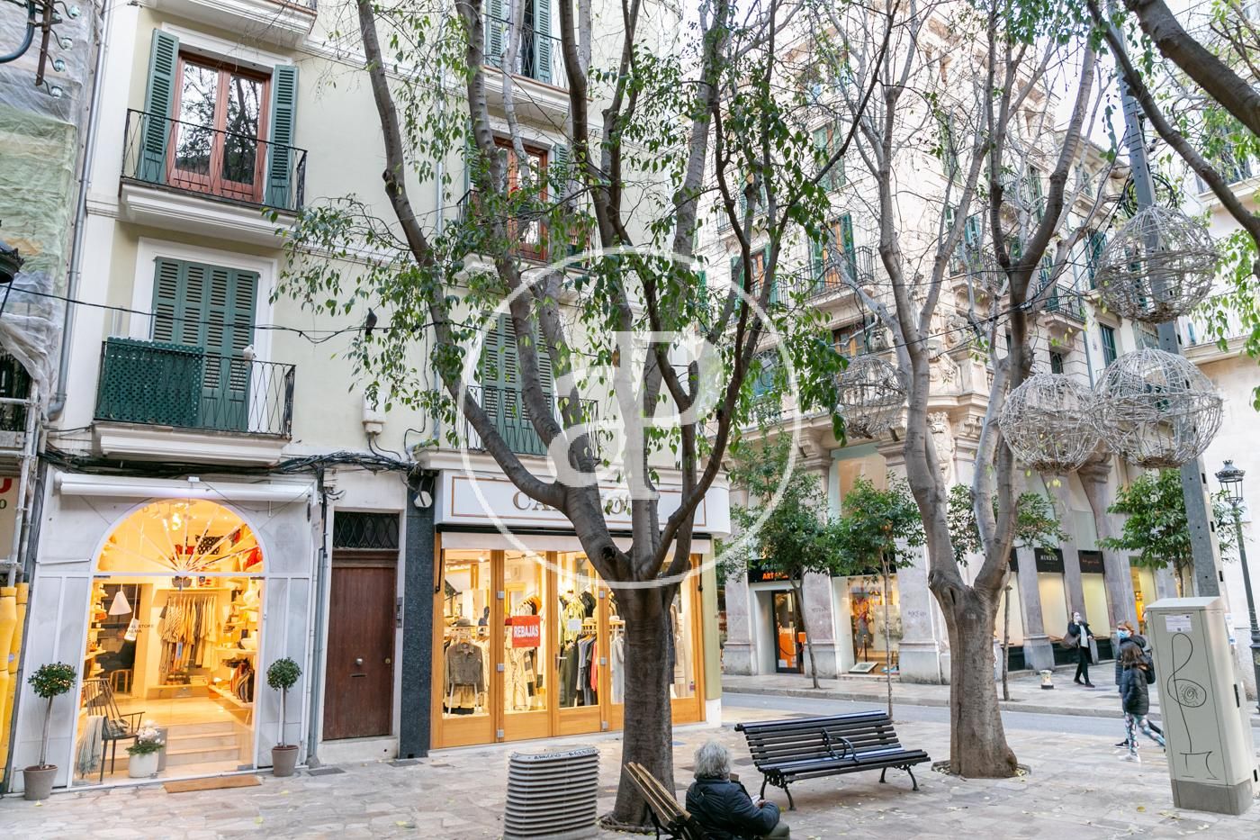 34706_16437073559296