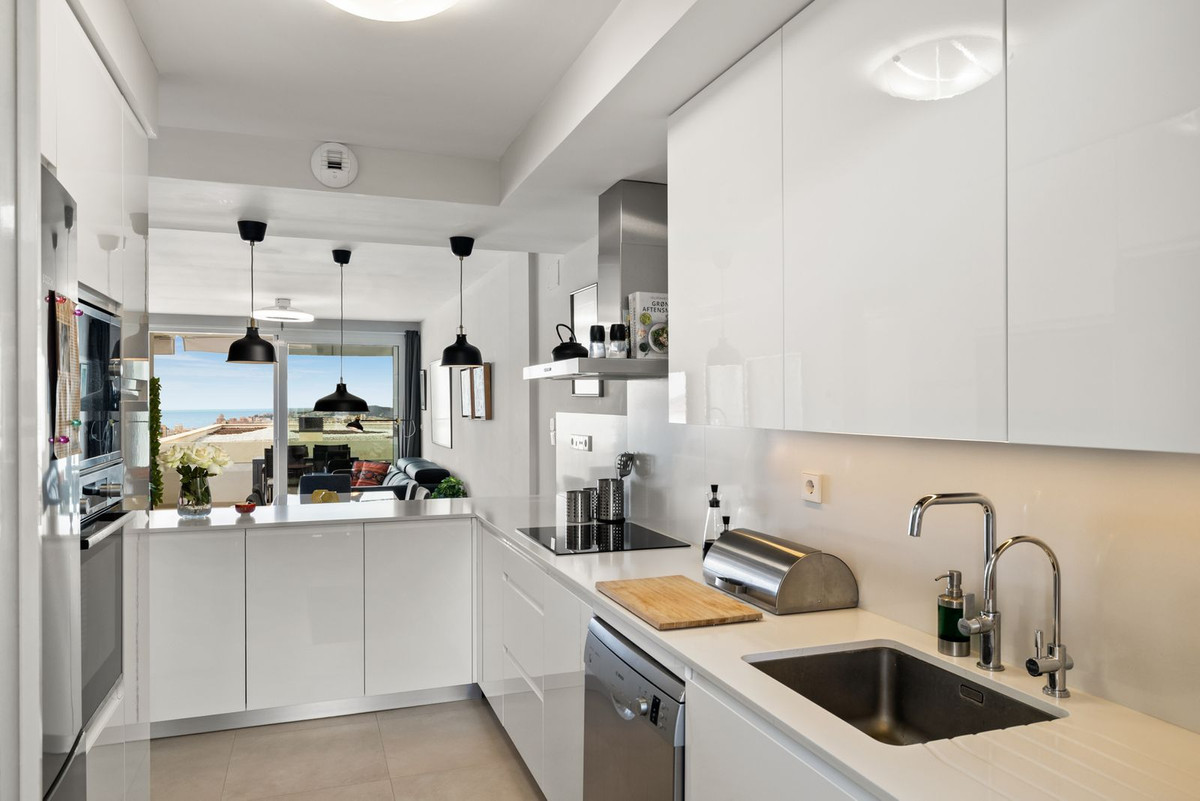 467d0cee5b725f3ef65f102a0c2e69c0