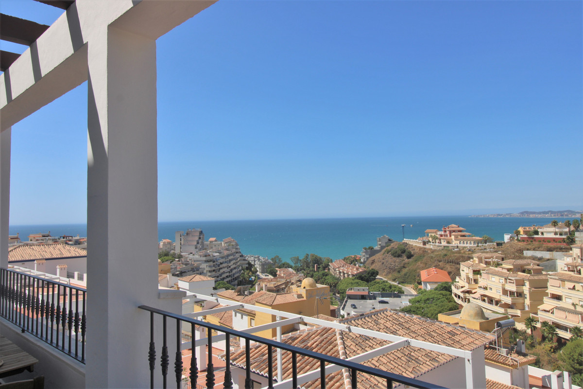 467d0cee5b725f3ef65f102a0c2e69c0