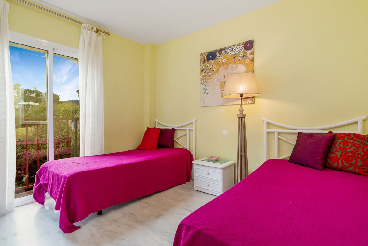 467d0cee5b725f3ef65f102a0c2e69c0