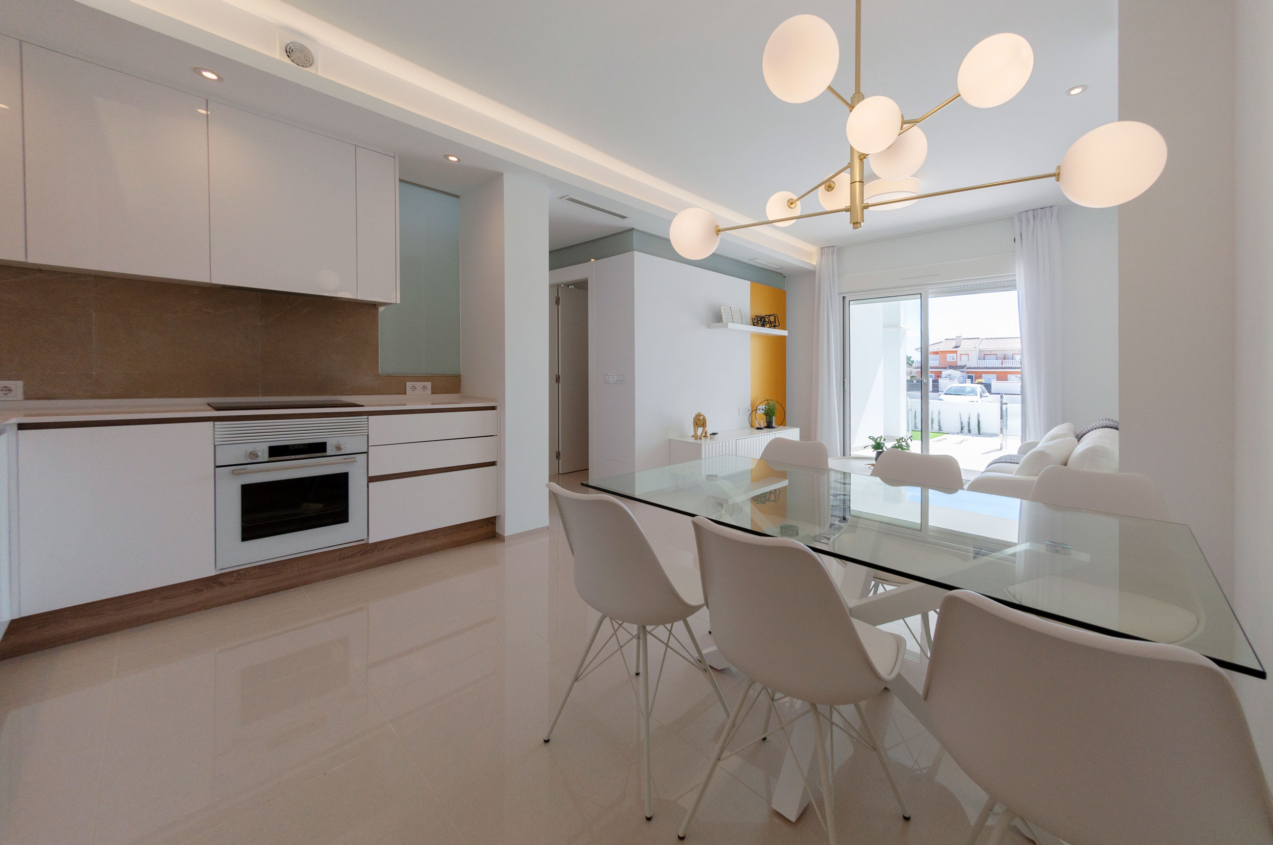 o_1e84hmq151bv8136pfdq110k4824h