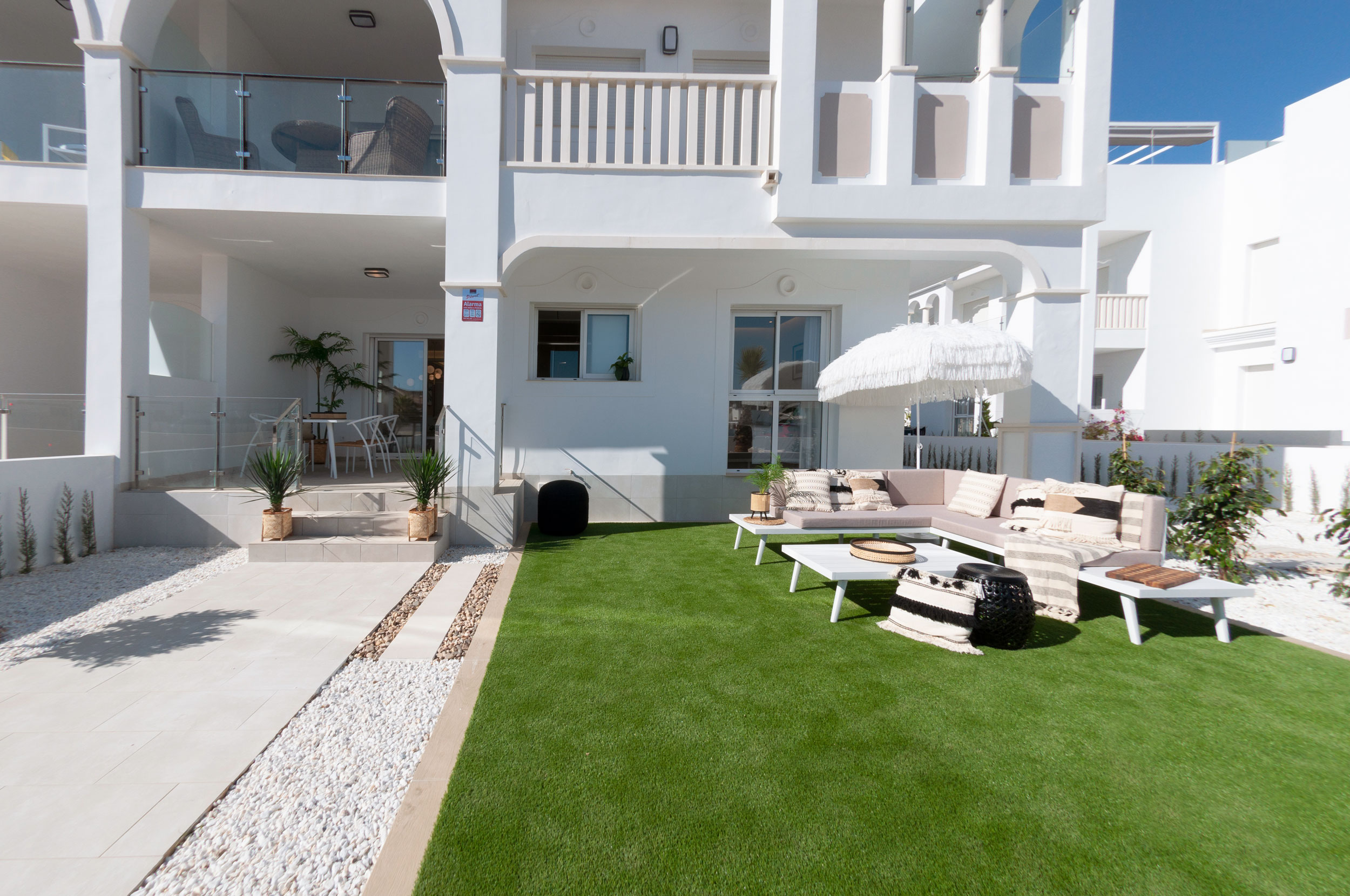 o_1e84hmq151il9bqd16r41de11d874t