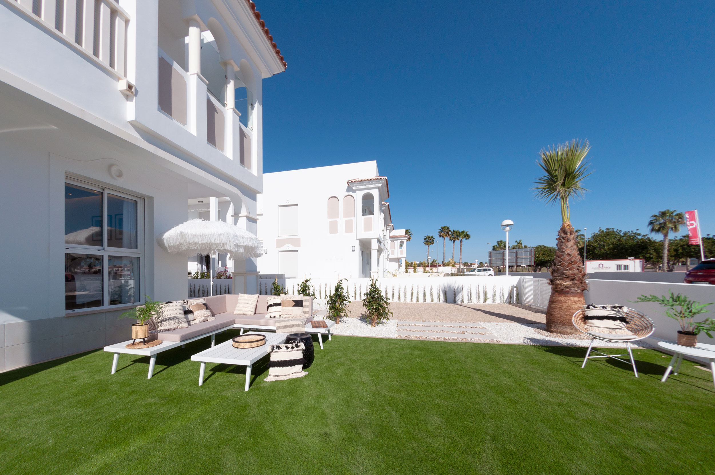 o_1e84hmq1599ll718b71r461h6450