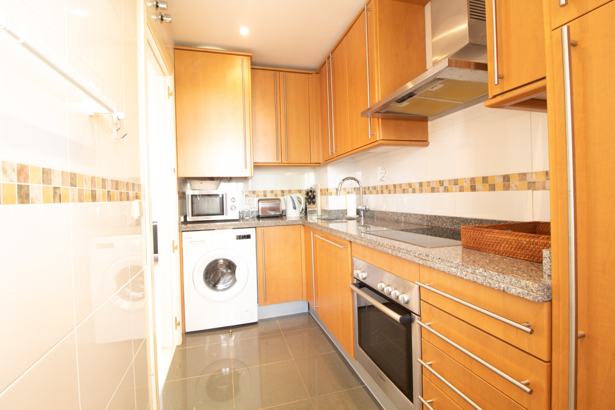 bb915d1cb19341576dcdc994b81ab9c5