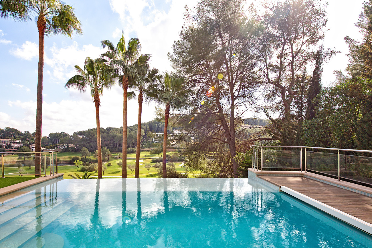 6037ffd12a5c49d09d2fffa5