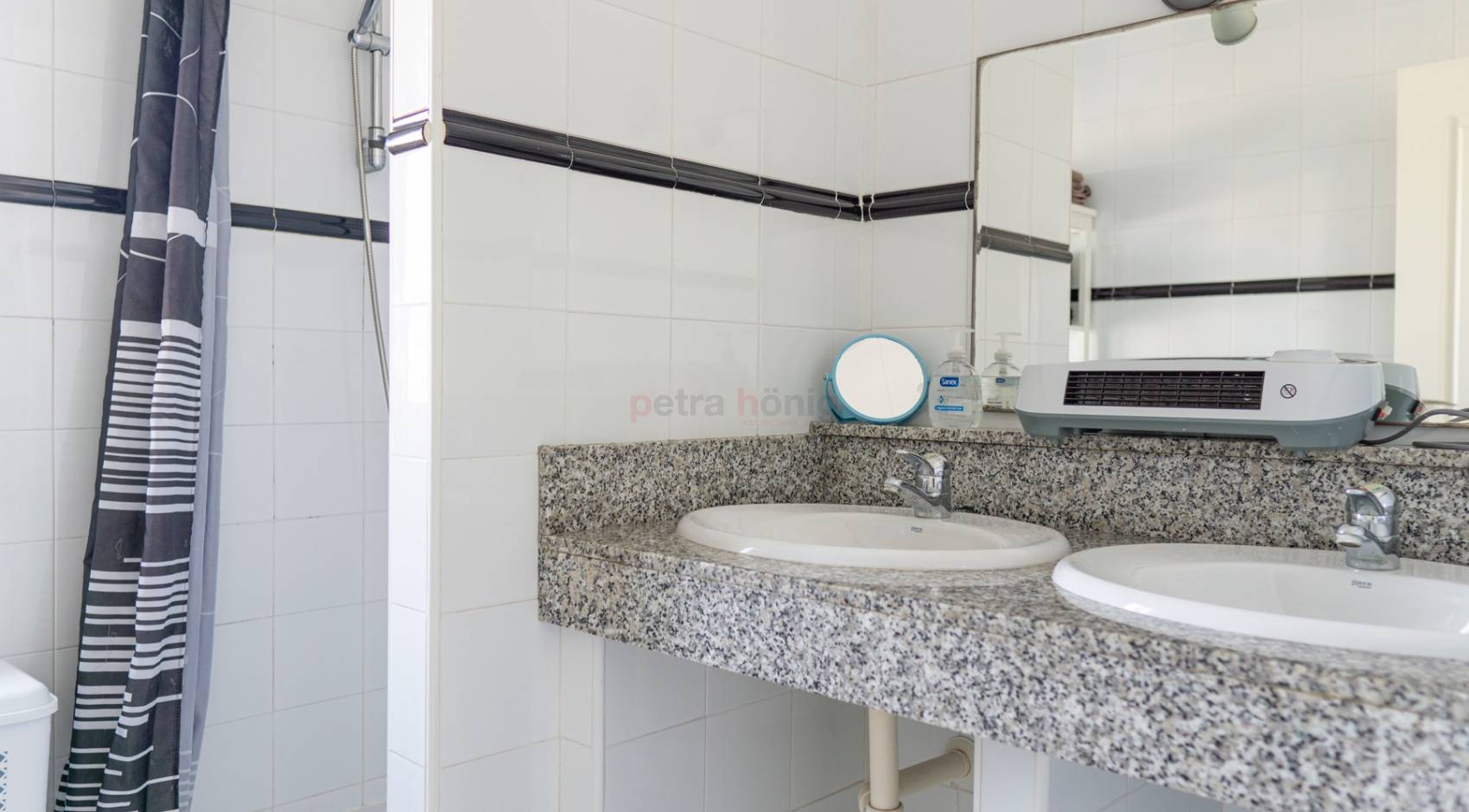 o_1g7f0jv911fd1d1bhb01q7uv8q37_w_1700x940