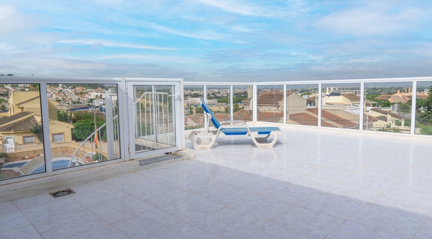 o_1g7f0jv921orc16sajlsmq1ofo3o_w_1700x940