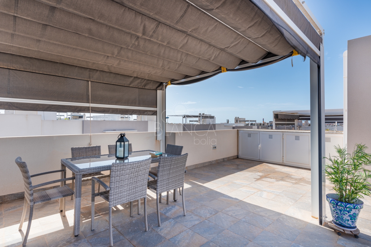 0aed6b8662ae5683f1f6fd475bfe8686_w_1200x800