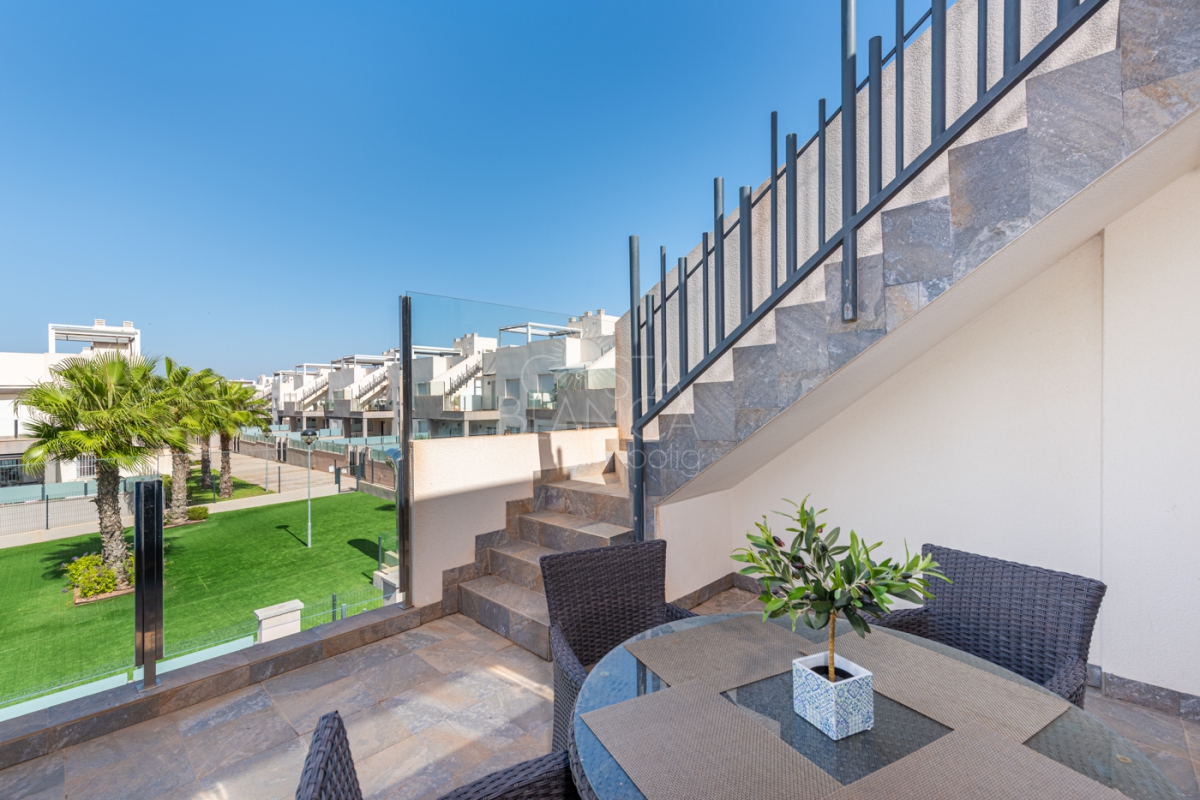 37284fc5b7c5c63705f554e9599d7ad2_w_1200x800