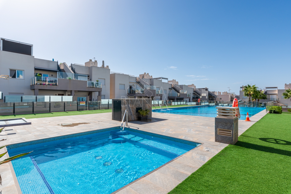 7988d00c12d19daad5d132dd39180f34_w_1200x800