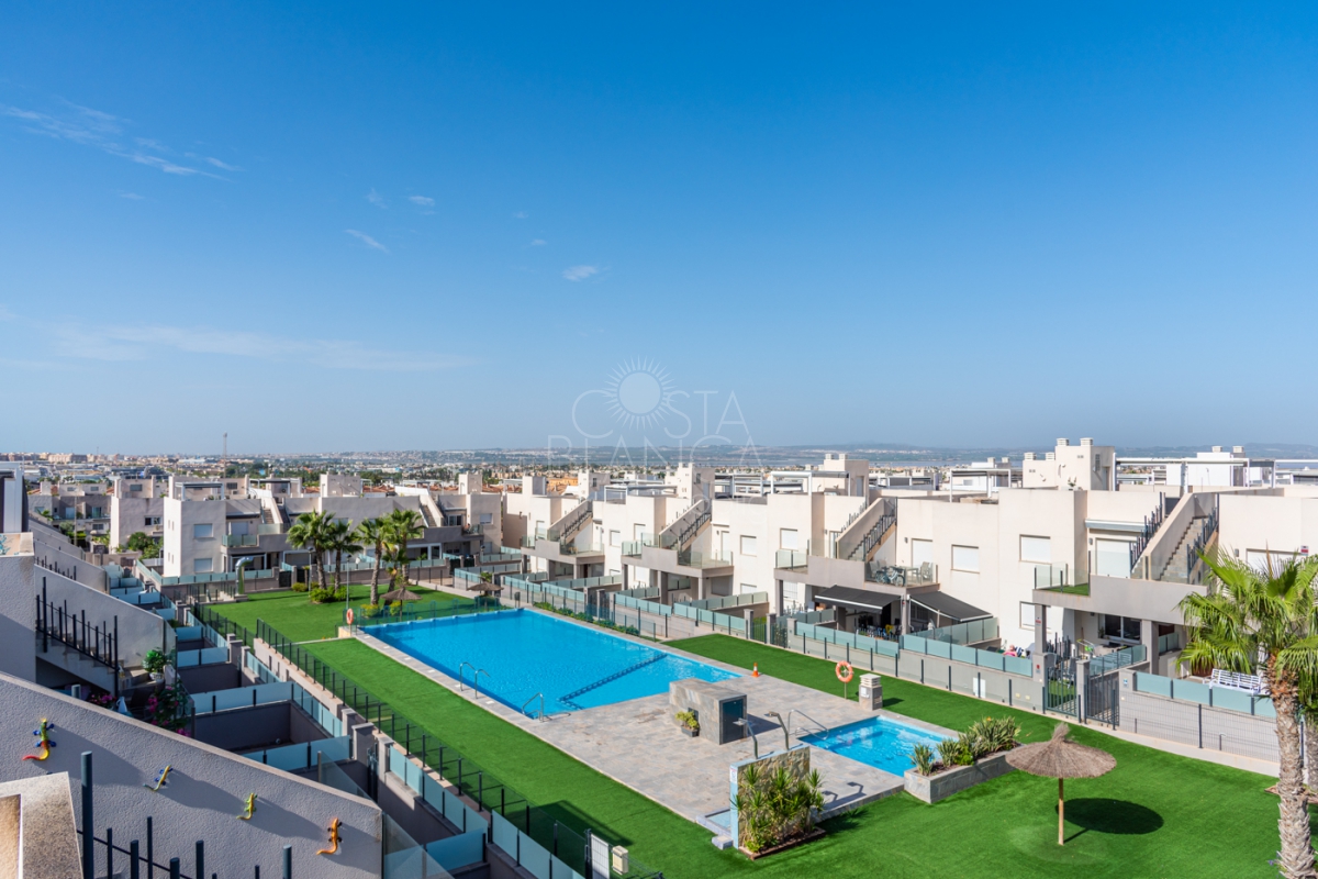 dca0e352a03c4575481940778bb022d1_w_1200x800