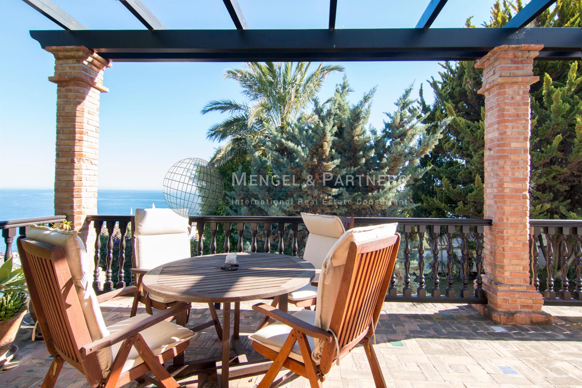 feec19bb17f17913ec6d39f3c679c0bf780a2b8416a1a984e358216c2a9cdca39ea5ecd4c6a