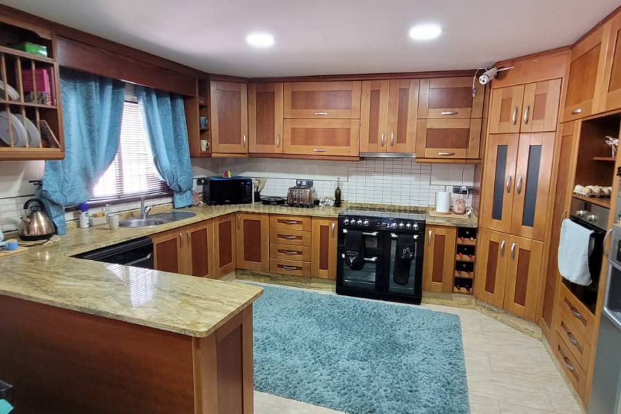 o_1g10qhap31g37161fie67f1bsg78_w_900x600