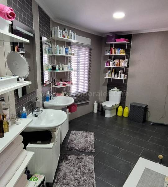 o_1g10qhap3b8g1egihdc1sa4fnp80_w_900x600