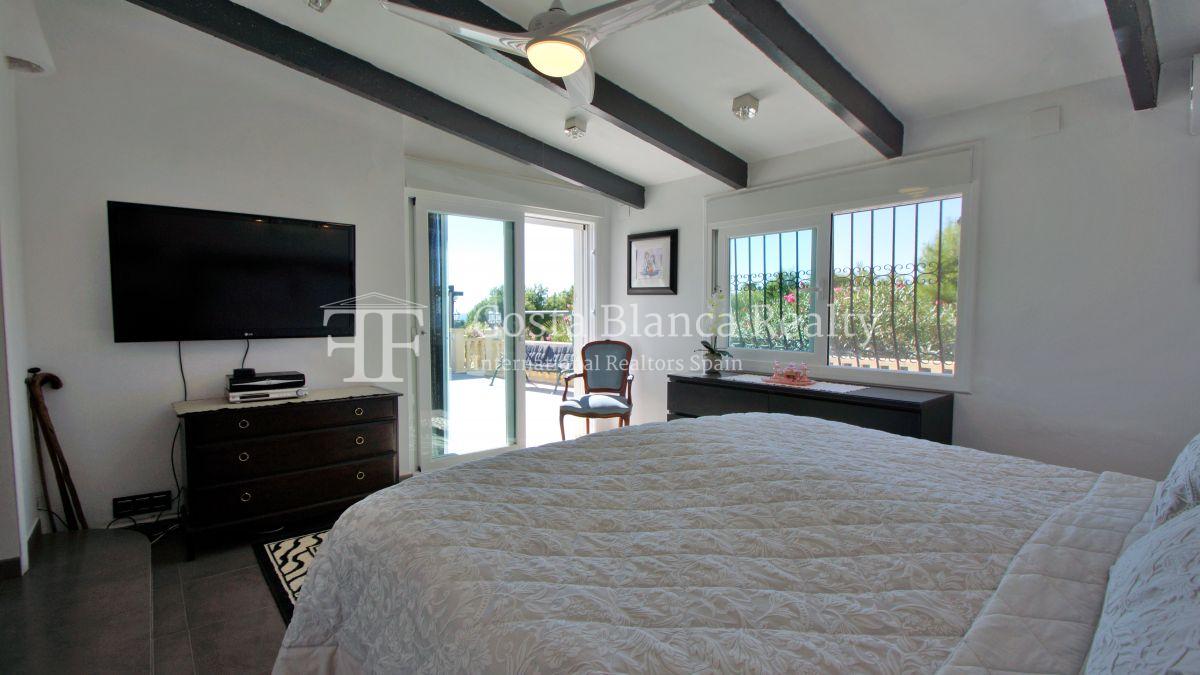 5624e6ca4bb96789d1a7658ac27895d1_photo_800x1200_wt