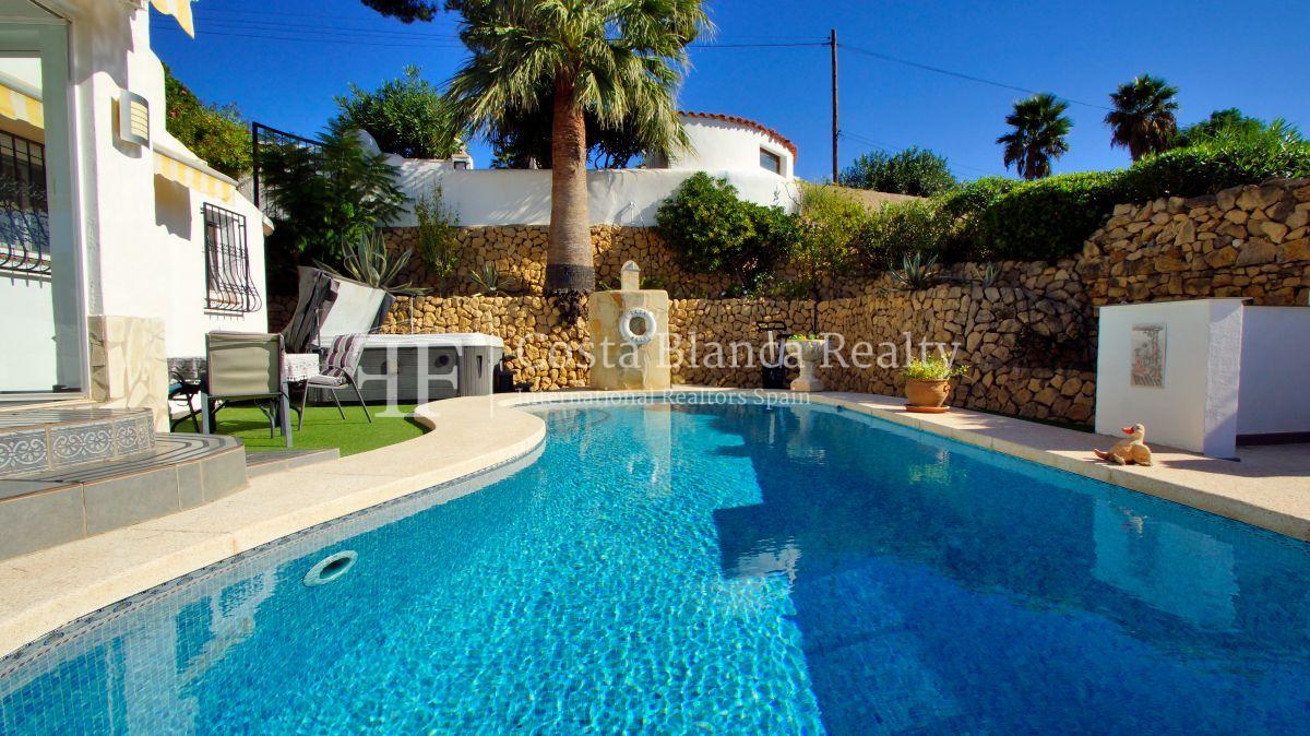 77be765d0fa6addb7d2d99c79ef76ff3_photo_800x1200_wt