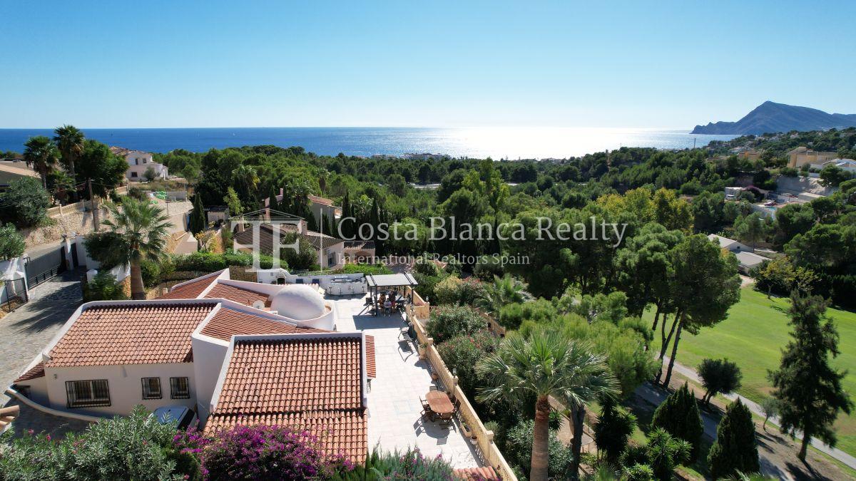 86cfe91693a00fcecb6b093bec3d293f_photo_800x1200_wt