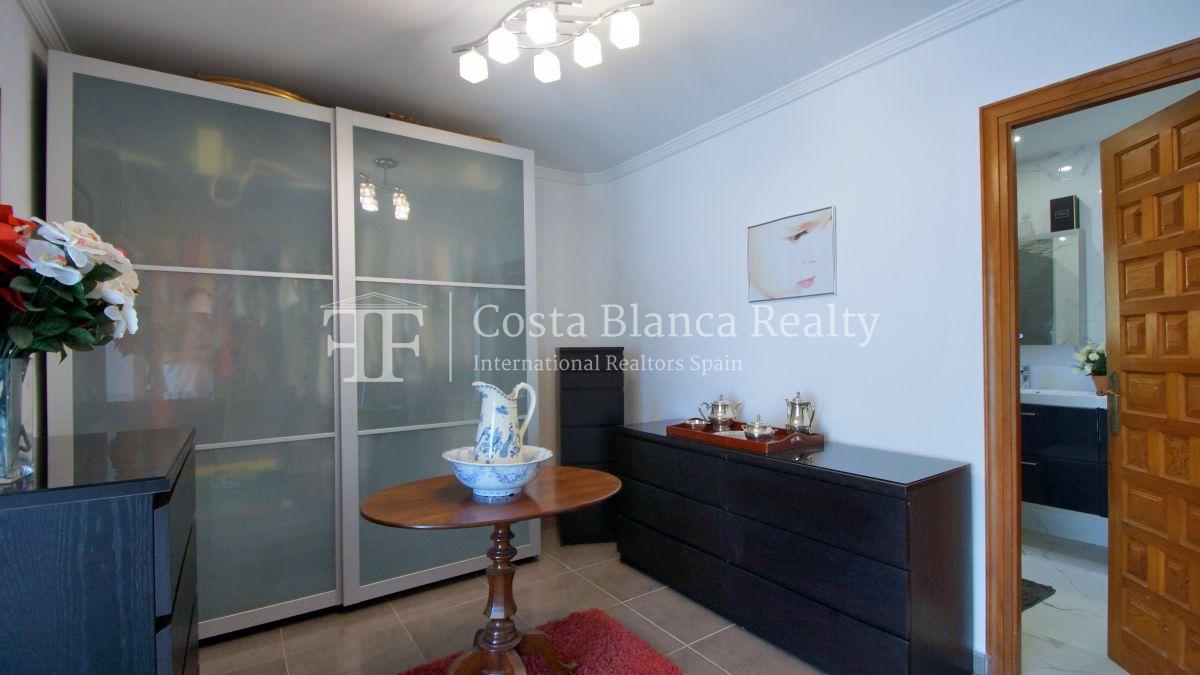 c2a51f28f7e17c648db03e7caca038de_photo_800x1200_wt