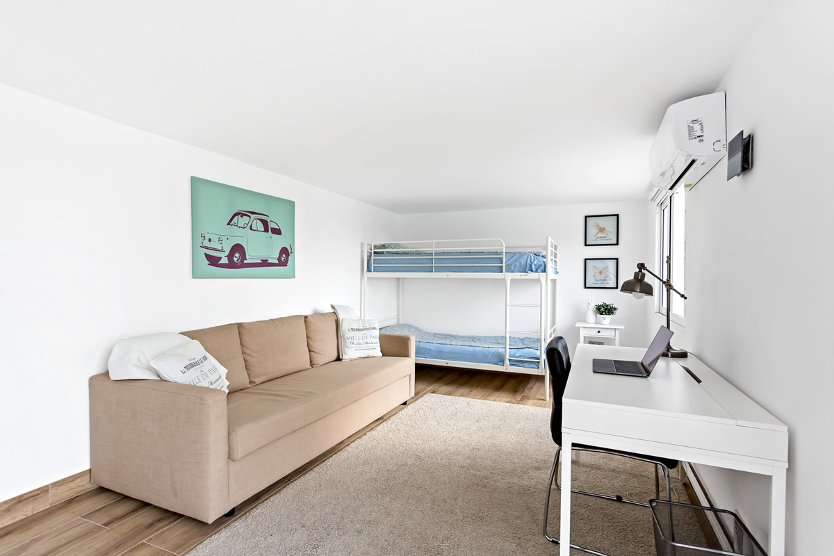 7980e48d732b6fc85c14b43b94d2aa54