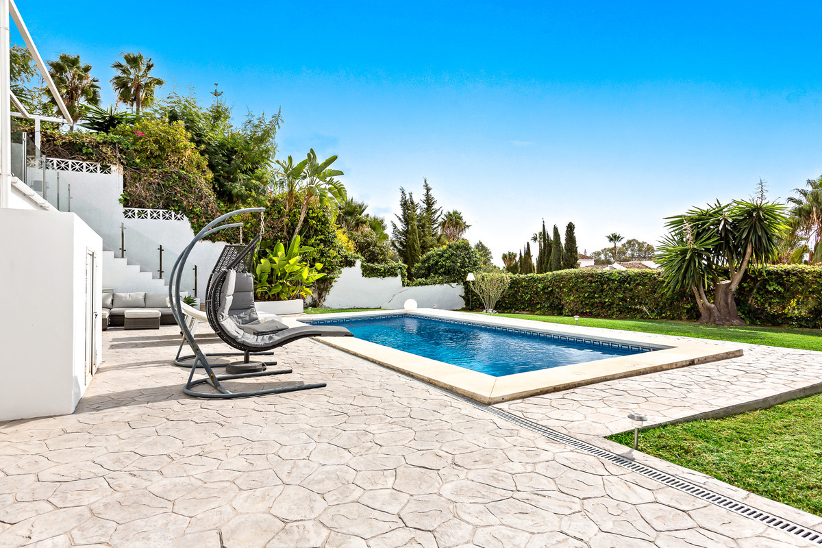 7980e48d732b6fc85c14b43b94d2aa54