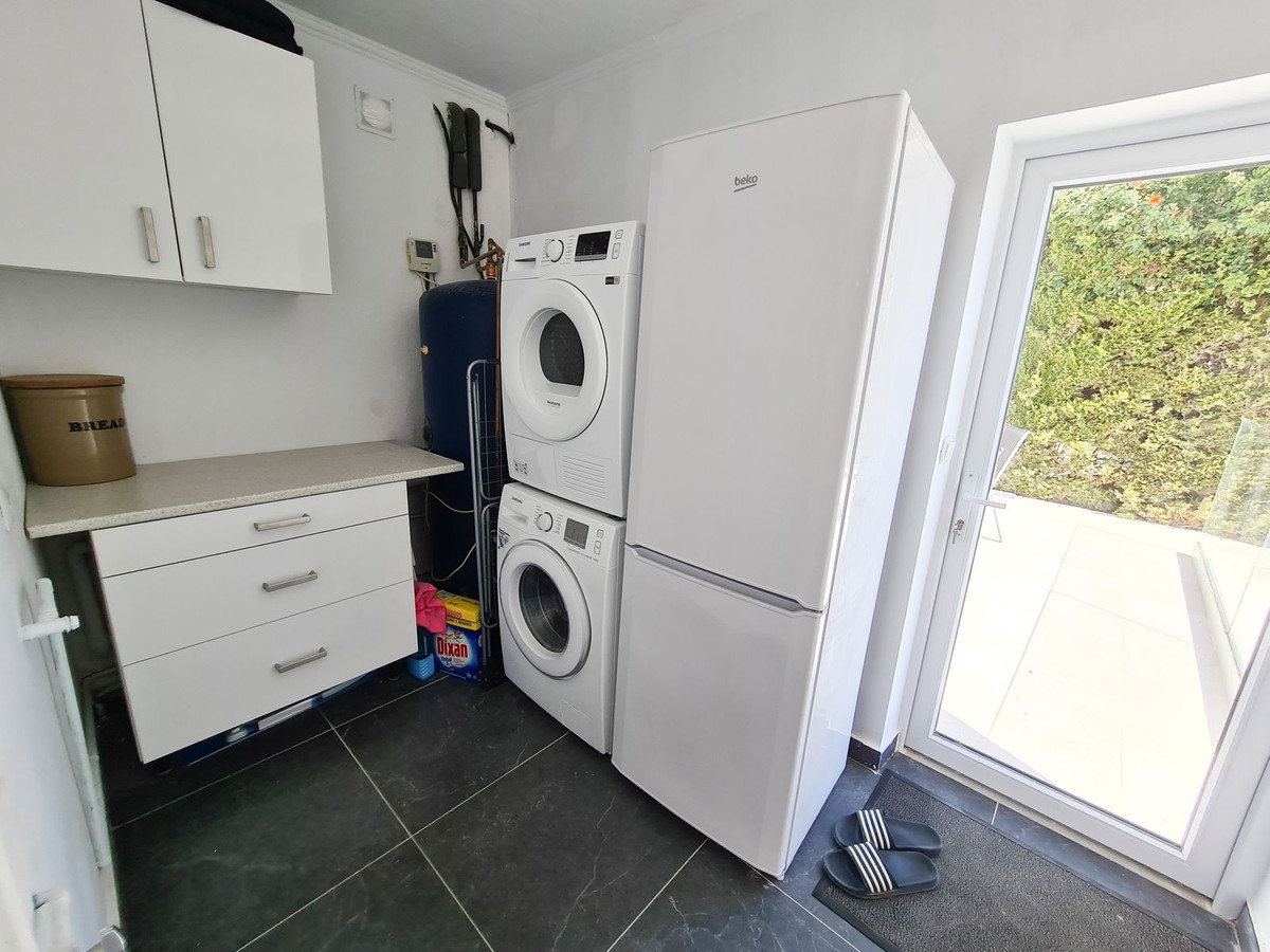 7980e48d732b6fc85c14b43b94d2aa54