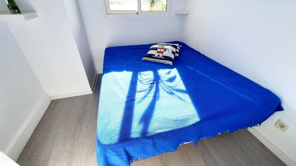 7980e48d732b6fc85c14b43b94d2aa54