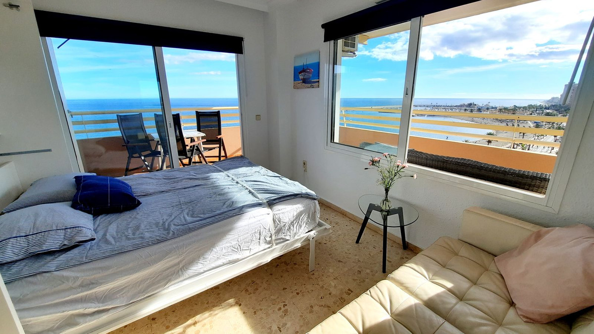 7980e48d732b6fc85c14b43b94d2aa54