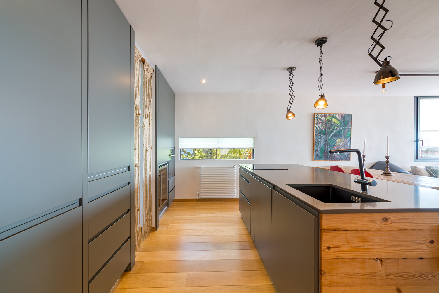 65b7d22e786a1c15eba30d05