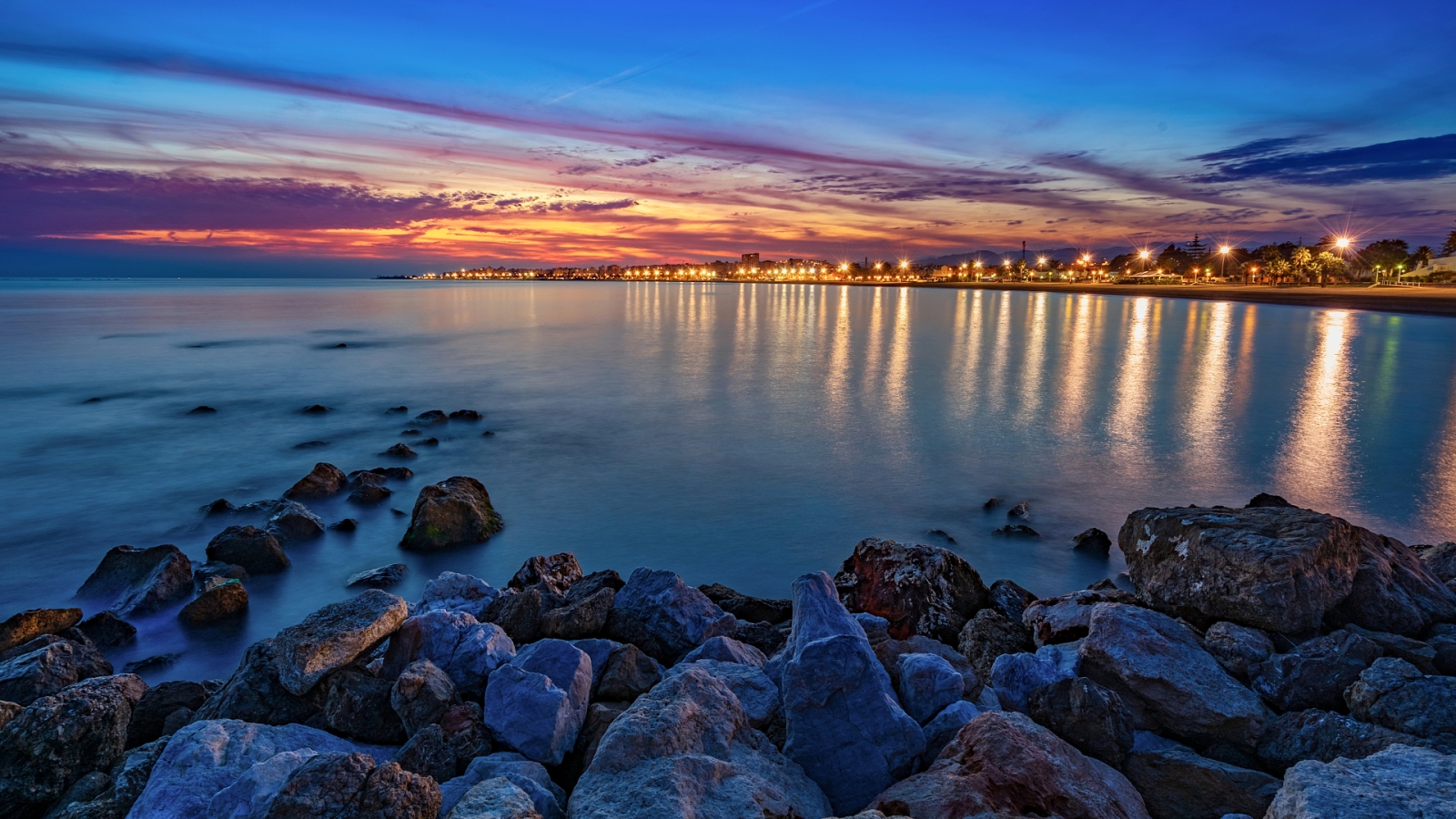 shutterstock 1325758127 - Caleta de Vélez