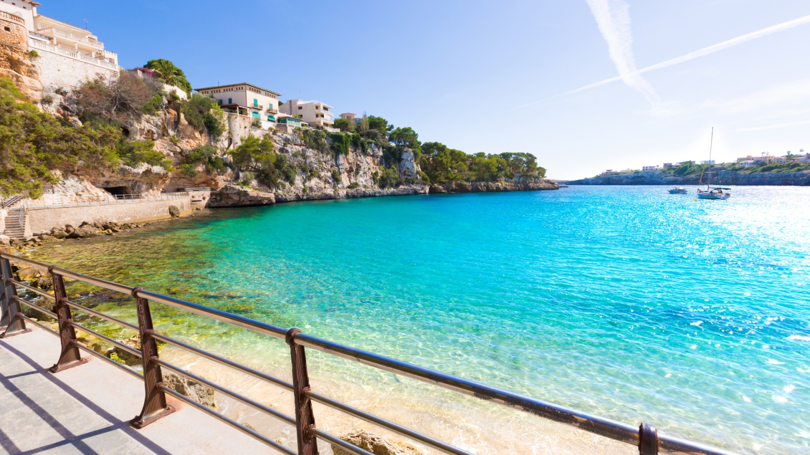 shutterstock 263982962 - Manacor