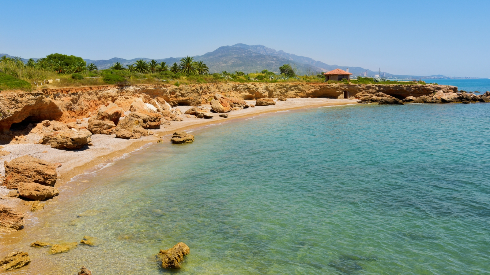  shutterstock 663345913 - Vinaros