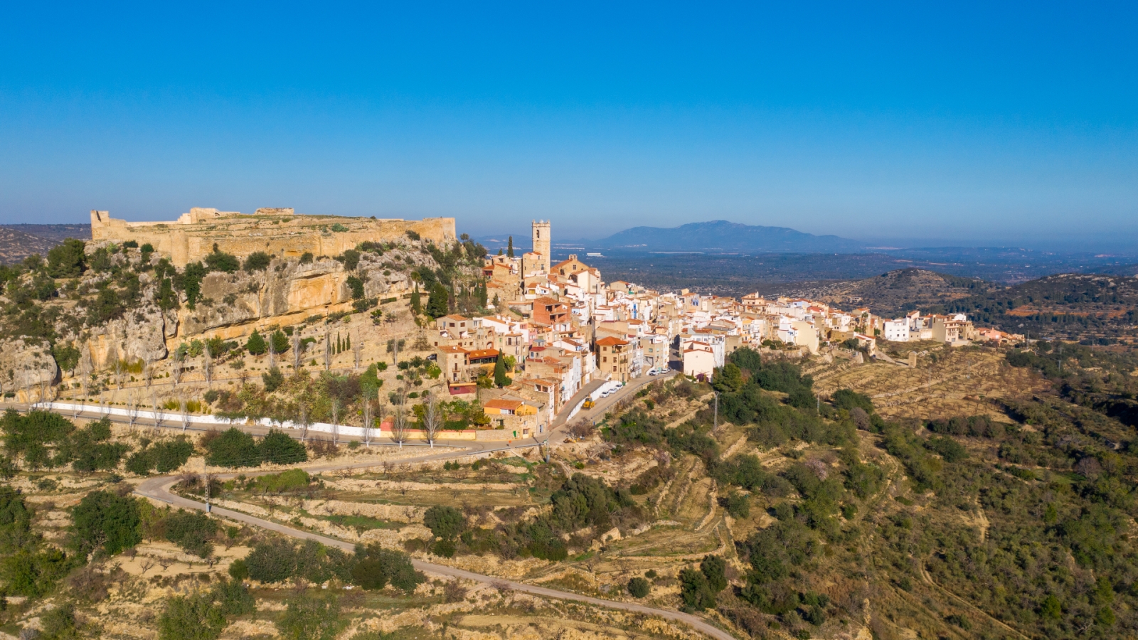 shutterstock 1628807764 - Cervera del Maestre