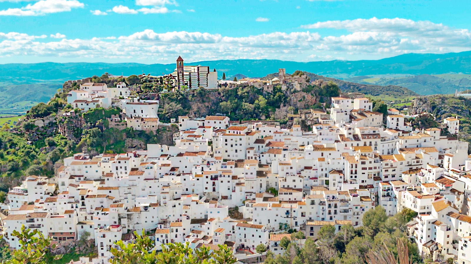 shutterstock 1681891825 - Casares