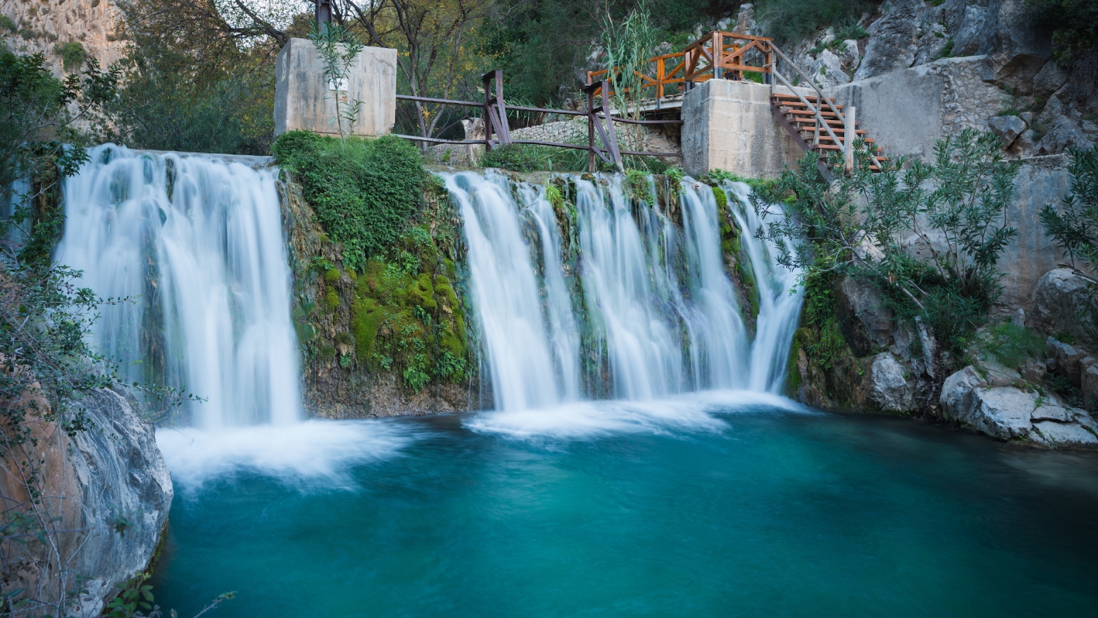shutterstock 369348731 - river Segura