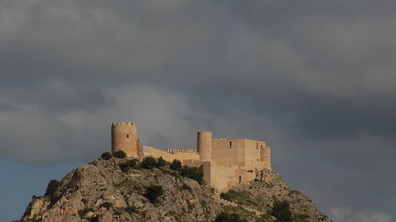 hutterstock 782279422 - Castalla