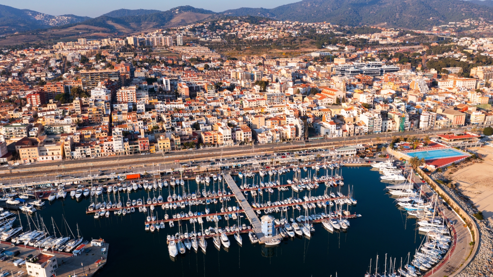 shutterstock 2131592683