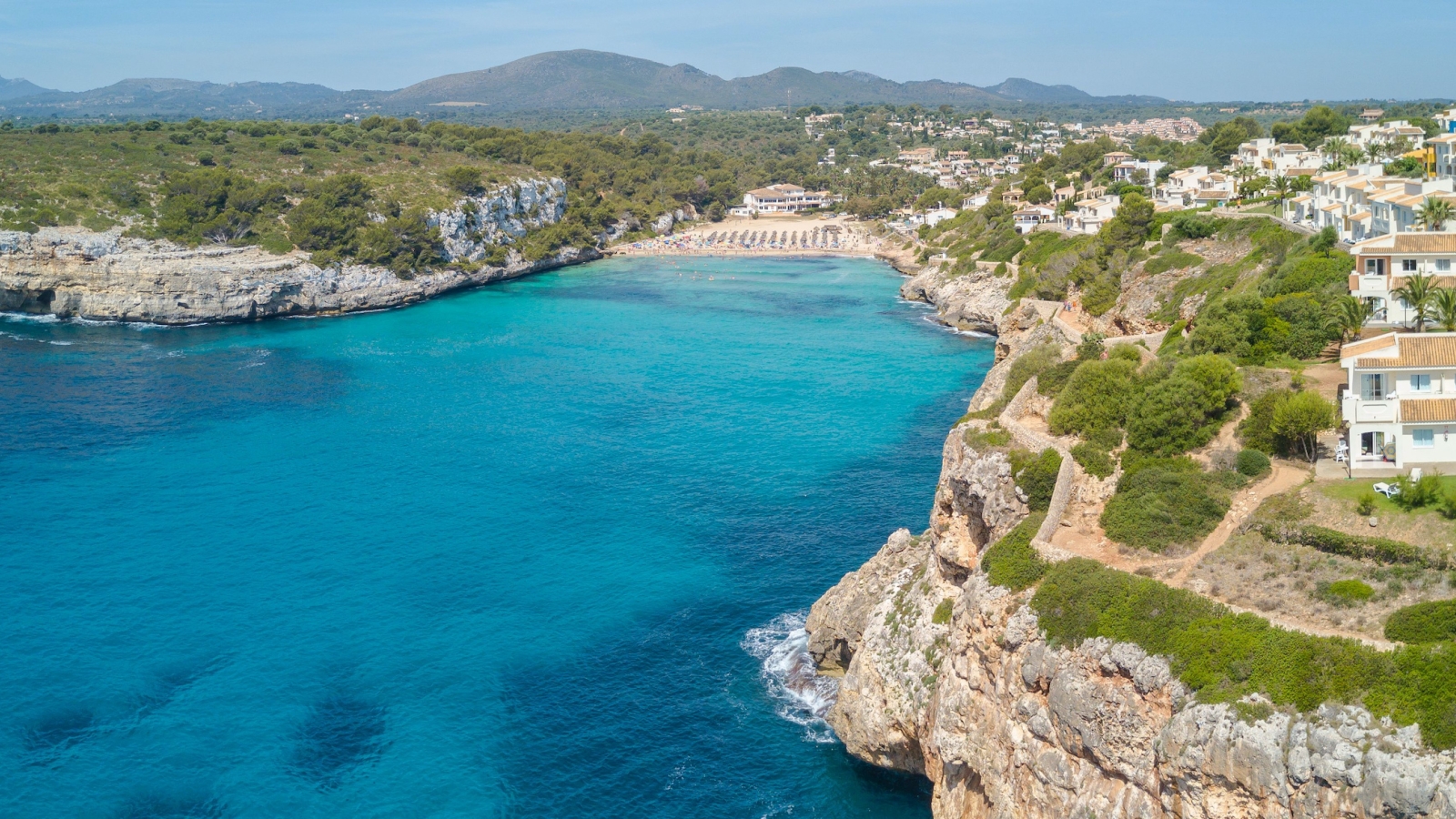 Shutterstock_790293724