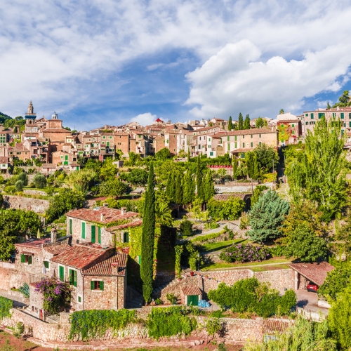 shutterstock 746920930 - Valldemossa