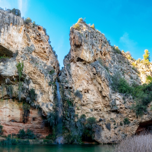 shutterstock 1277887897 - Alborache