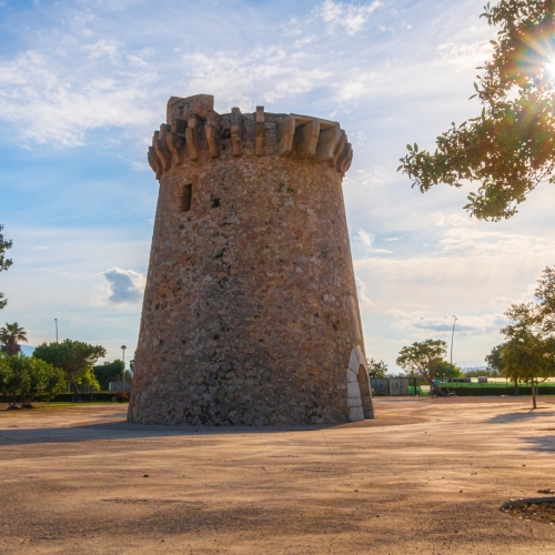 shutterstock 1962083128 - Piles