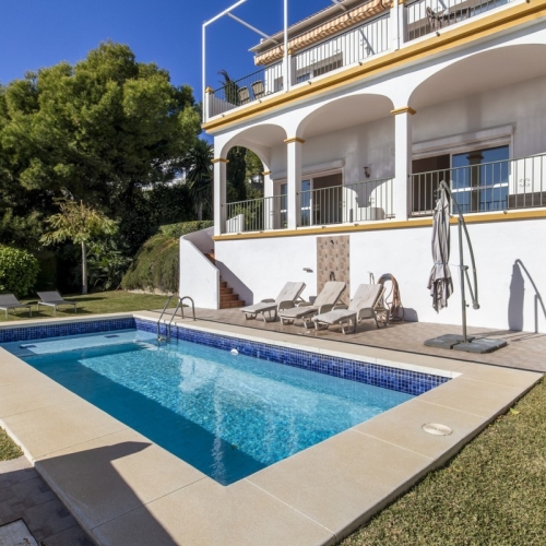 7980e48d732b6fc85c14b43b94d2aa54_5