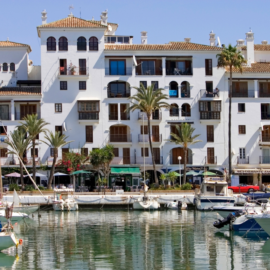 shutterstock 785843 - La Duquesa