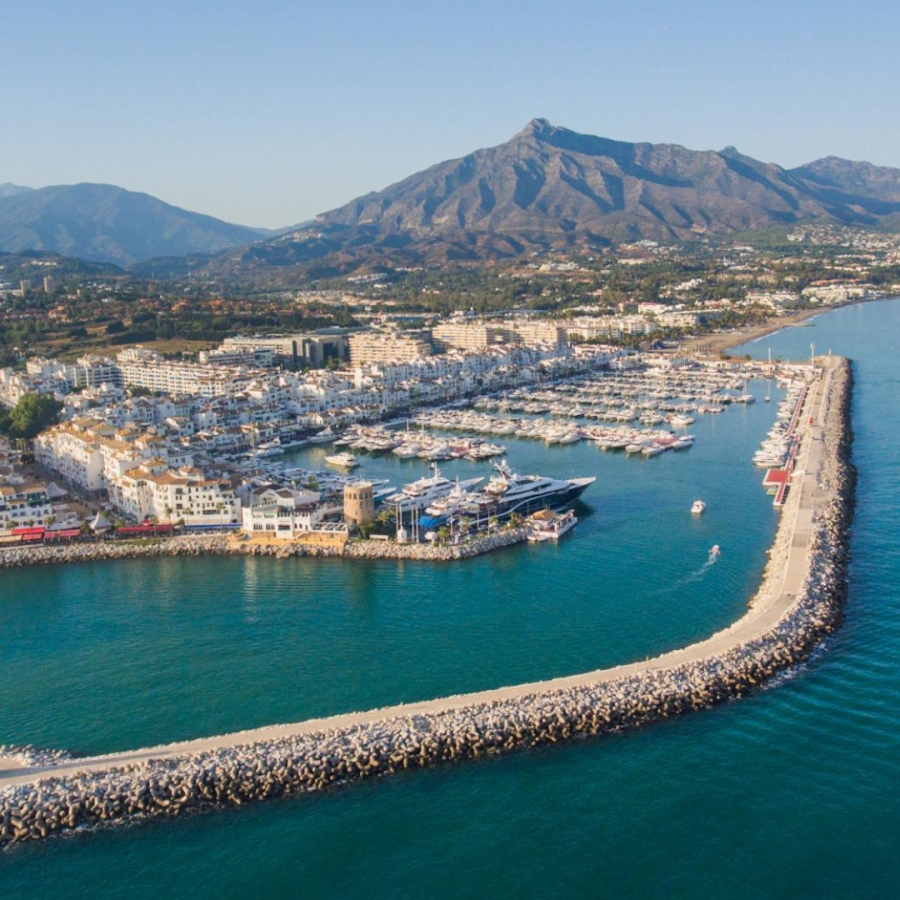 shutterstock 1233517204 - Puerto Banus Marbella