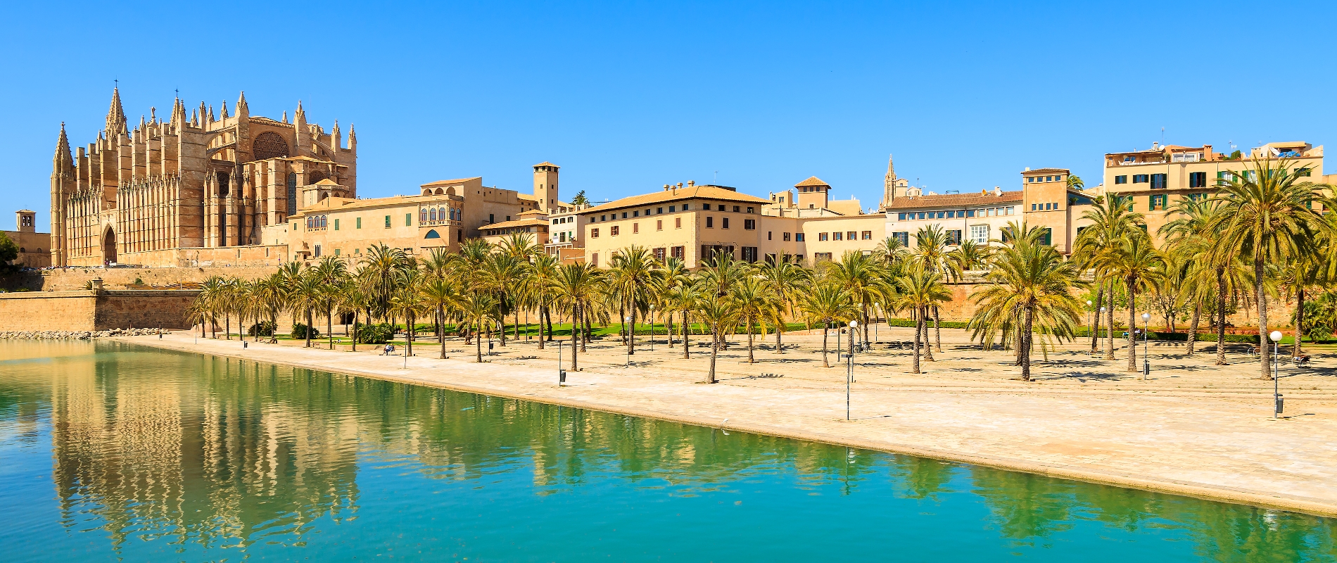 shutterstock 138410225 - Palma De Majorca